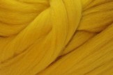 Wool tops 26-28 µm, mustard, code S4, 100 g